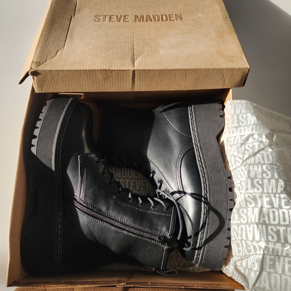 Steve Madden Black Lace-Up Platform Combat Boots
